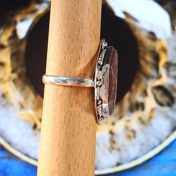 Reddish Brown Jasper Gemstone Sterling Silver Plated Ring Size 8 - Picture 5 of 11